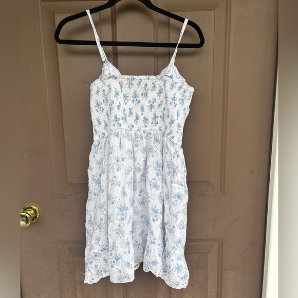 Hollister Blue and White Floral Dress - Picture 3 of 3